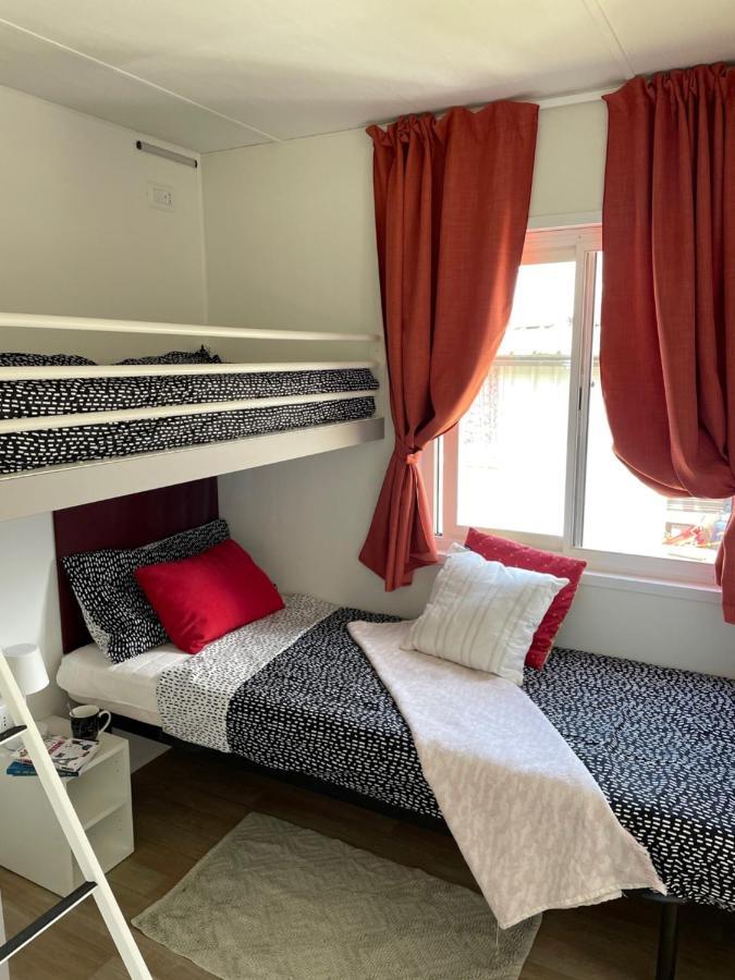 Bungalow Lido Colico Bagian luar foto